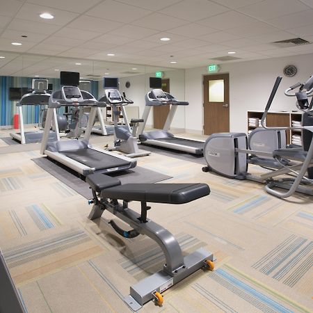 Holiday Inn Express & Suites - Dodge City By Ihg Экстерьер фото